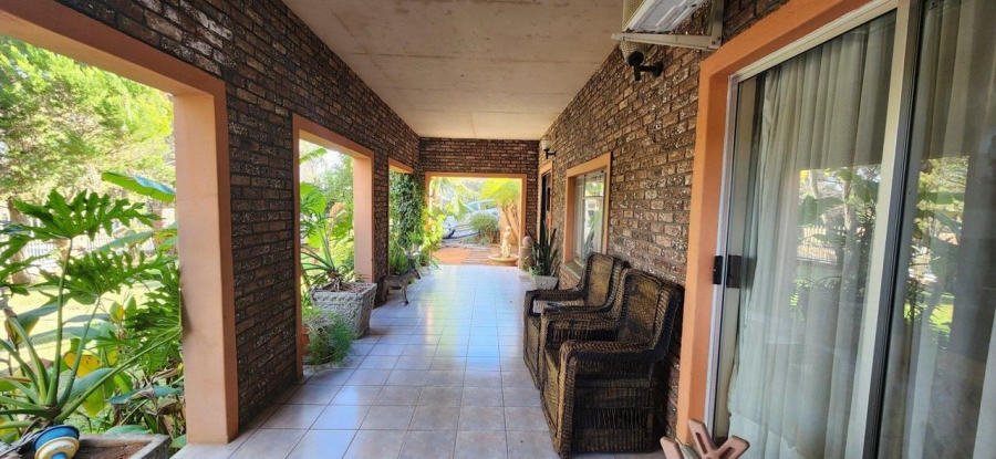 4 Bedroom Property for Sale in Die Rand Western Cape